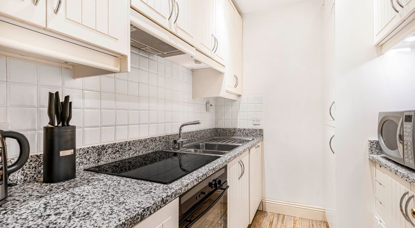 Photo of Knightsbridge Grandeur