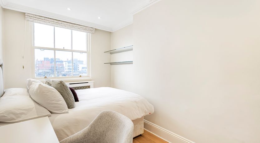 Photo of Knightsbridge Grandeur