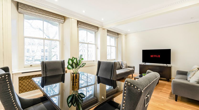 Photo of Knightsbridge Grandeur