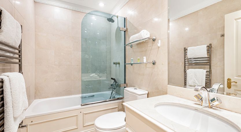 Photo of Knightsbridge Grandeur