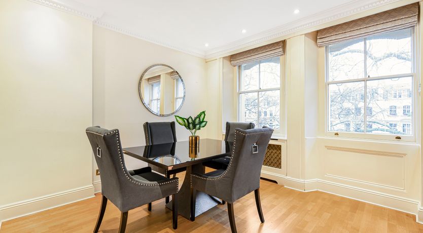 Photo of Knightsbridge Grandeur