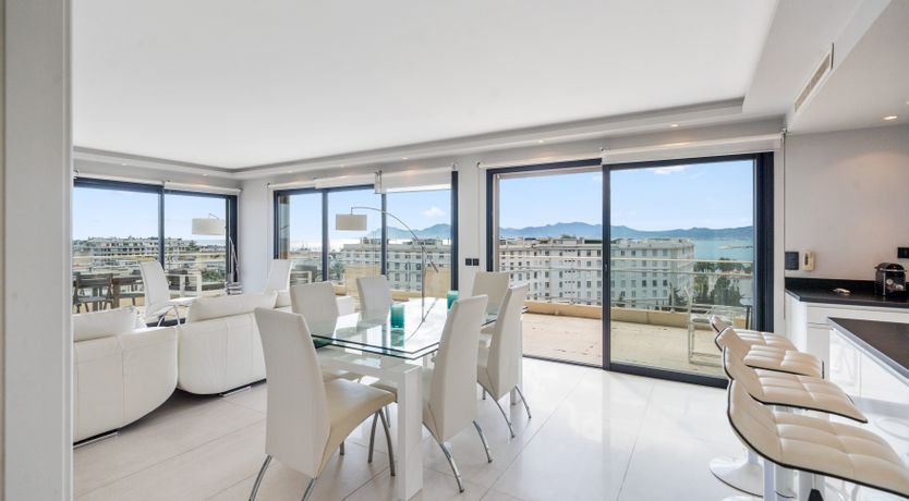 Photo of Riviera Sunlight