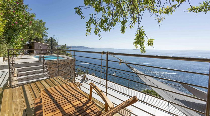 Photo of Golden Coast Path