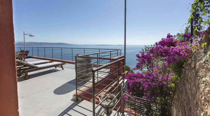 Photo of Golden Coast Path