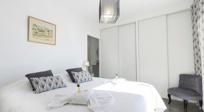 Photo of Golden Coast Path