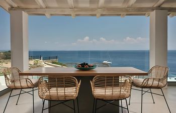 Bay View Oasis Holiday Home