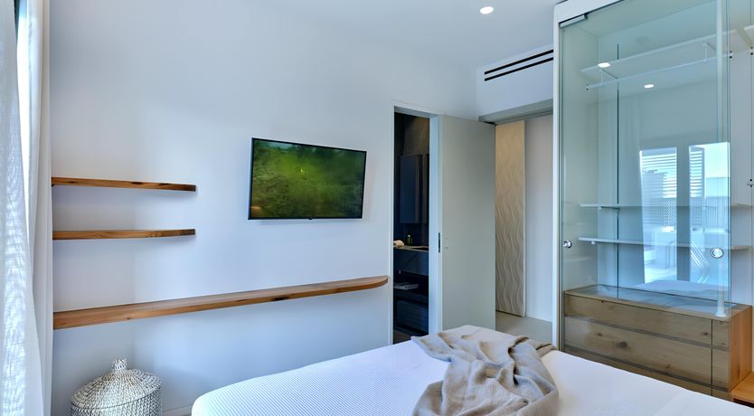 Photo of Luminous Harbour Home