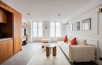 Marais Morning Holiday Home