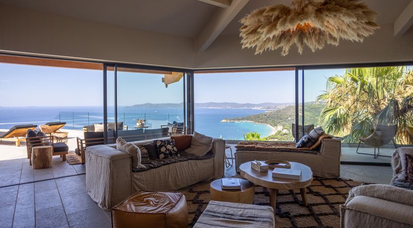 Photo of The Seaside View