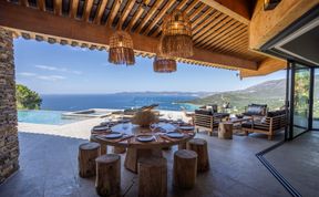 Photo of The Seaside View