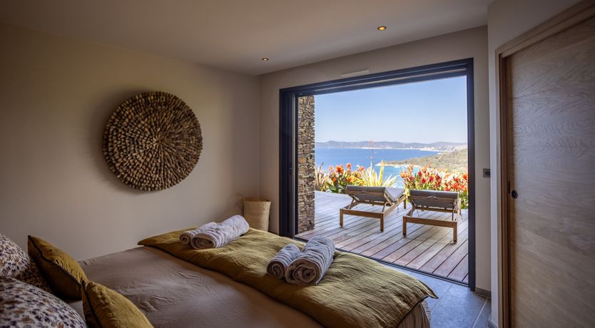 Photo of The Seaside View