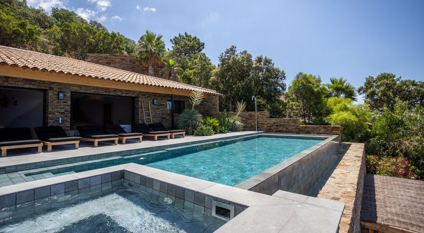 Photo of The Seaside View