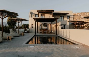 Aegean Waves Holiday Home