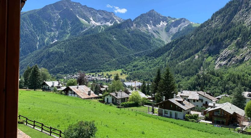 Photo of Mountain Luxe