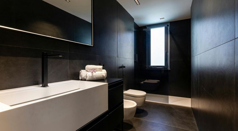 Photo of Between Sky & Sea