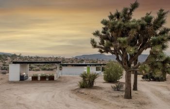 Desert Stars Holiday Home