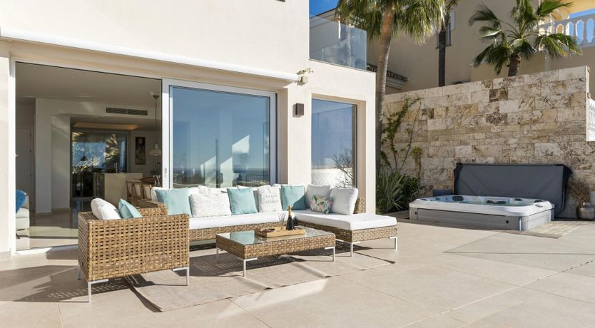 Photo of Honey & Lemon