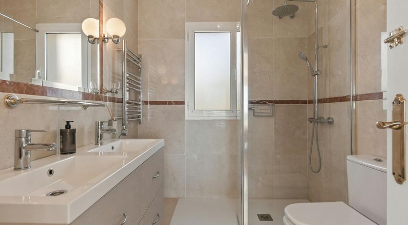 Photo of Honey & Lemon