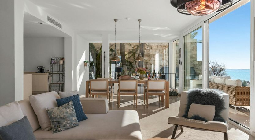 Photo of Honey & Lemon