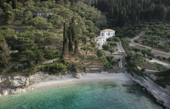 Beach Charm Holiday Home