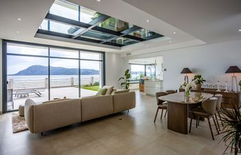 The Coastal Crown Holiday Home