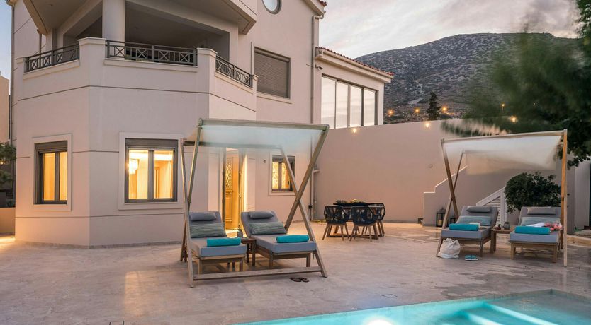 Photo of Grecian Green