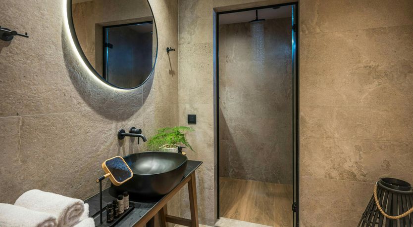 Photo of Grecian Green