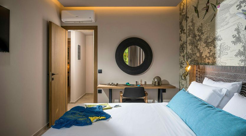 Photo of Grecian Green