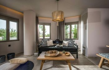 Grecian Green Holiday Home