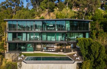 Concrete Canyon Holiday Home