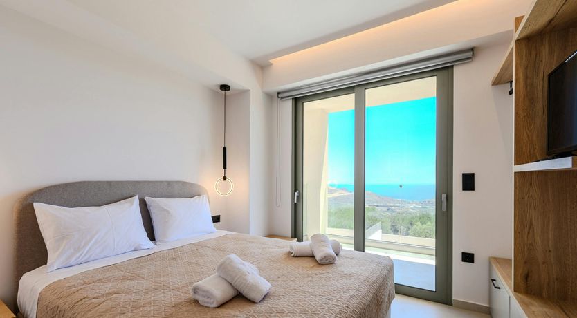 Photo of Crete's Embrace