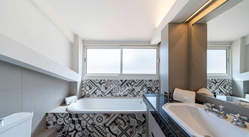 Photo of Croisette Modern