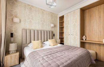 Place Royale Paris Holiday Home