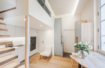 Parisian Gardens Holiday Home