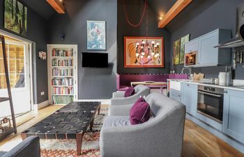 Weald Whimsy Holiday Home