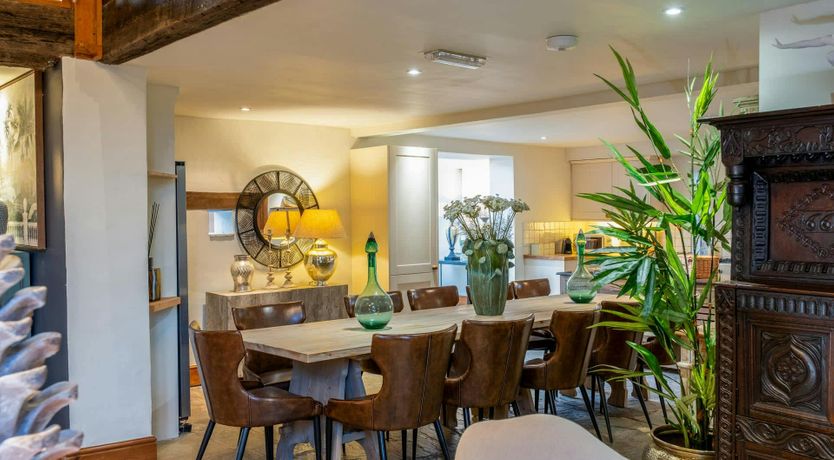 Photo of The Honeyed Barn