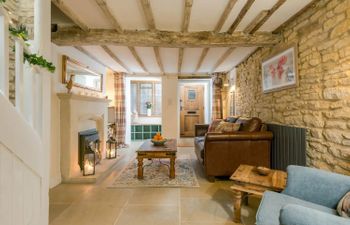 The Flying Falcon Holiday Home