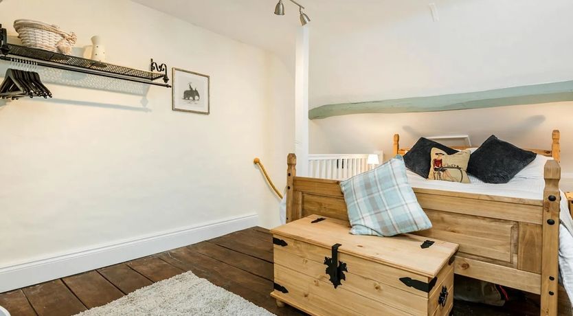 Photo of The Flying Falcon