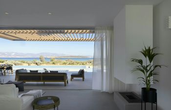 Aonian Garden Charm Holiday Home
