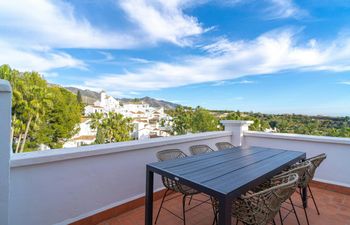 Scenic Panorama Holiday Home