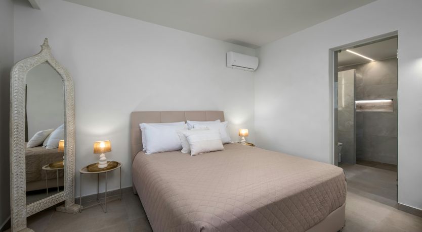 Photo of Island Embrace