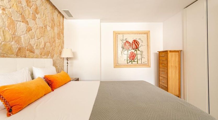 Photo of Midnight Melody