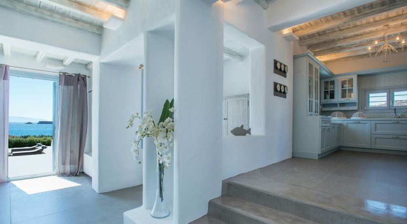 Photo of Pelagic Gemstone Island.