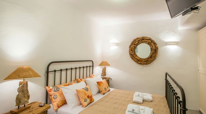 Photo of Pelagic Gemstone Island.