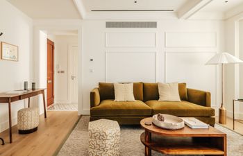 Grosvenor Elegance Holiday Home