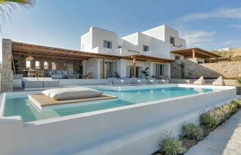 Seashore Silhouette Holiday Home