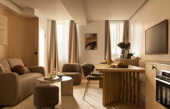 Urban Atmosphere Holiday Home