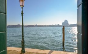 Photo of Canal's View