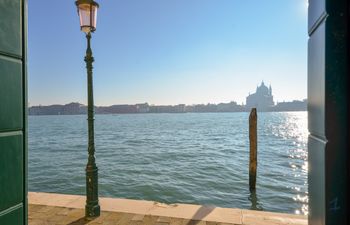 Canal's View Holiday Home