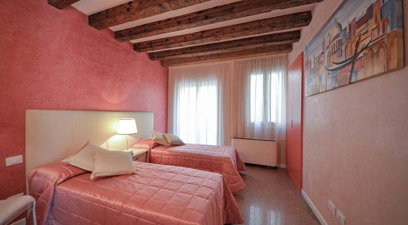 Photo of Canal's View